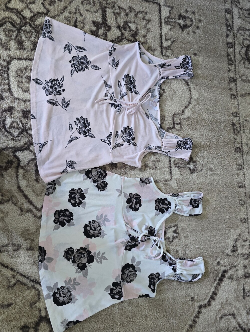 Candie's Pink & White Floral Tie-Front Tank Tops